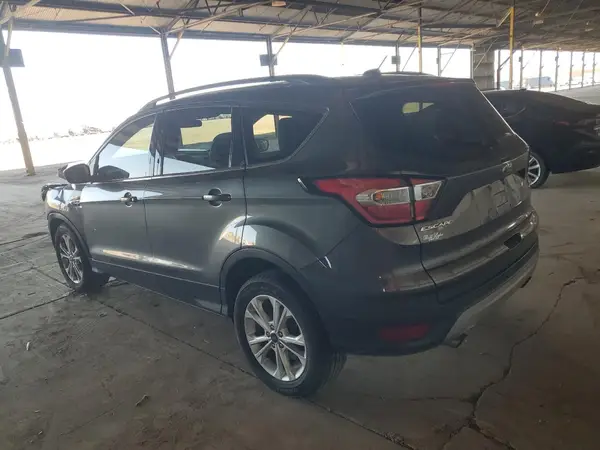 1FMCU0G93HUC26751 2017 FORD ESCAPE - Image 2
