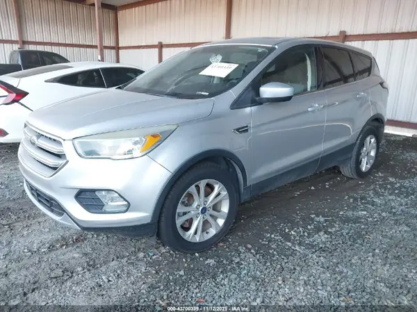 1FMCU0G93HUC81393 2017 FORD ESCAPE - Image 2