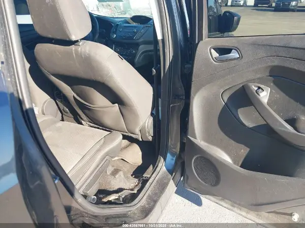 1FMCU0G93HUC96668 2017 FORD ESCAPE - Image 8