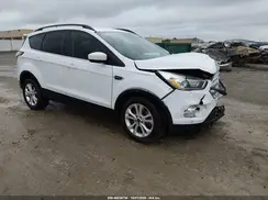 1FMCU0G93HUD39101 2017 FORD ESCAPE