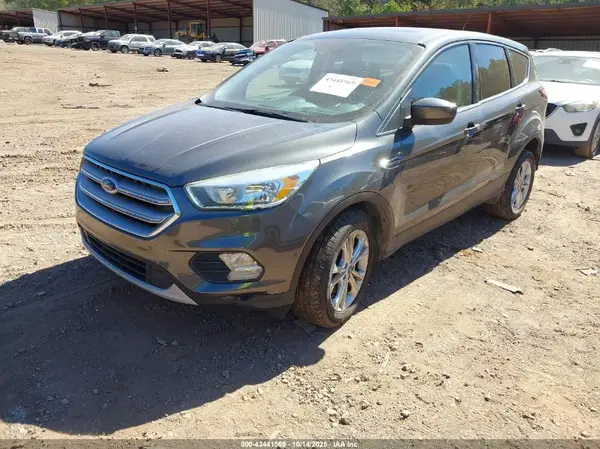 1FMCU0G93HUD66931 2017 FORD ESCAPE - Image 2