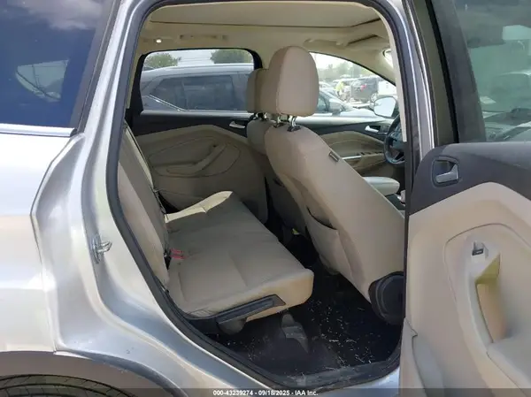 1FMCU0G93HUD66976 2017 FORD ESCAPE - Image 8