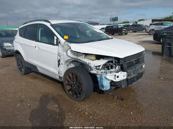 1FMCU0G93HUF06332 2017 FORD ESCAPE - Image 1