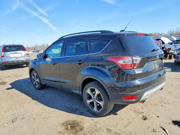 1FMCU0G94HUB13021 2017 FORD ESCAPE - Image 2
