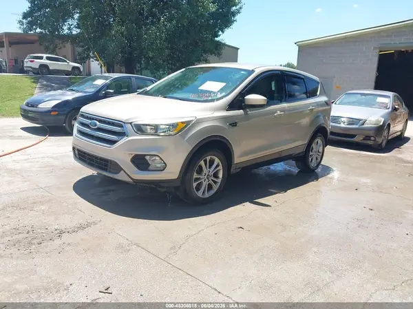 1FMCU0G94HUB19398 2017 FORD ESCAPE - Image 2