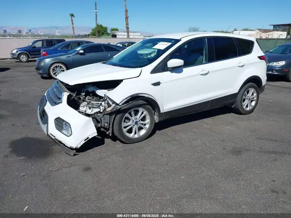 1FMCU0G94HUB83182 2017 FORD ESCAPE - Image 2