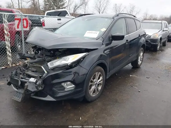 1FMCU0G94HUB99463 2017 FORD ESCAPE - Image 2