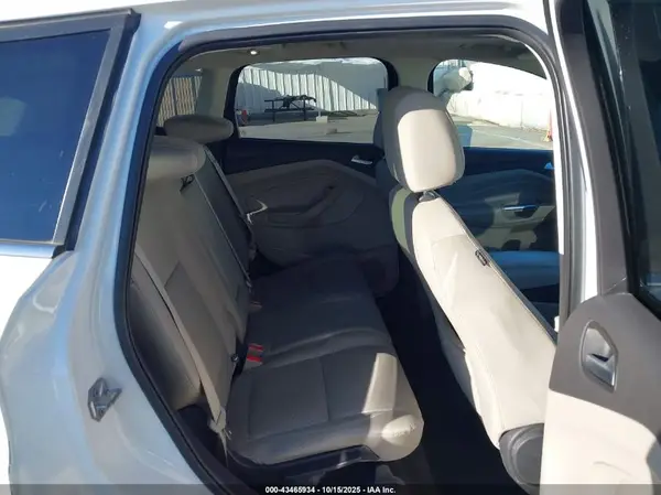 1FMCU0G94HUC53585 2017 FORD ESCAPE - Image 8