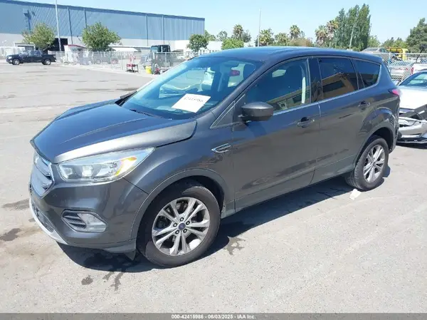 1FMCU0G94HUC96680 2017 FORD ESCAPE - Image 2