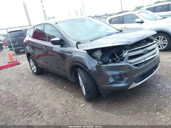 1FMCU0G94HUE05090 2017 FORD ESCAPE - Image 1