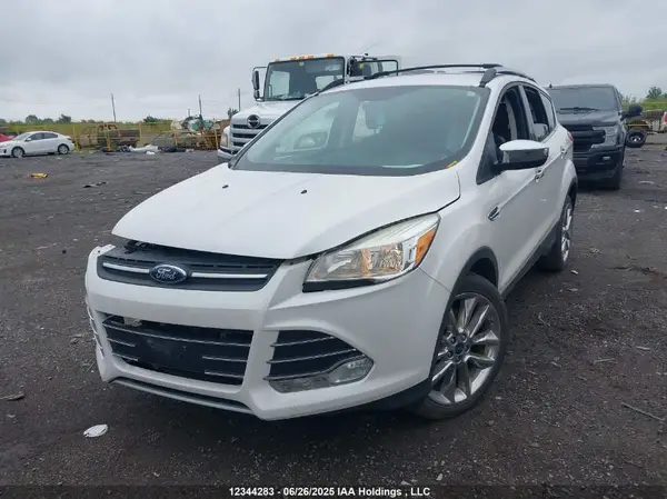 1FMCU0G95GUA00614 2016 FORD ESCAPE - Image 2