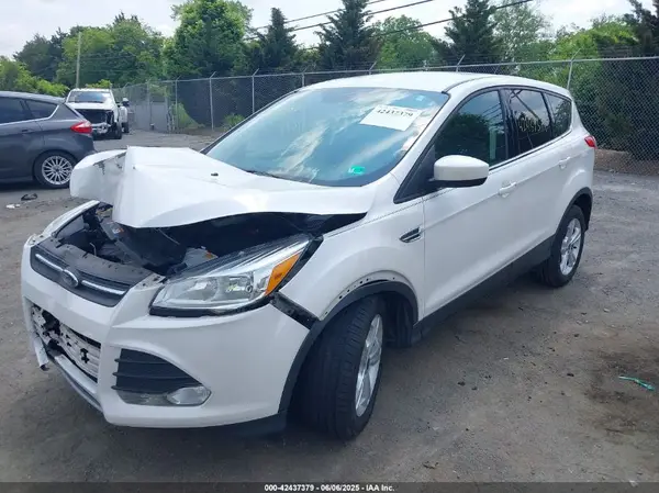 1FMCU0G95GUC85752 2016 FORD ESCAPE - Image 2