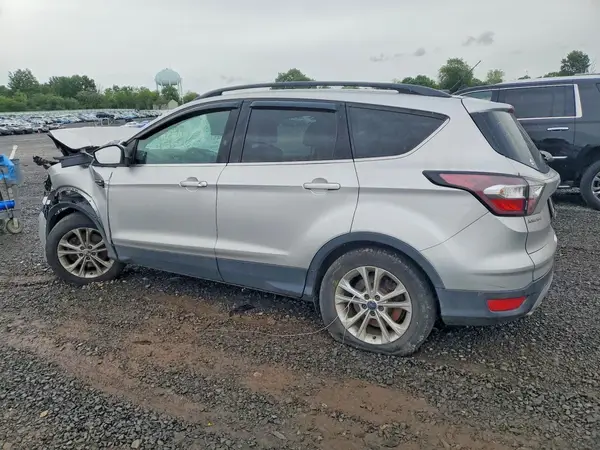 1FMCU0G95HUA25658 2017 FORD ESCAPE - Image 2