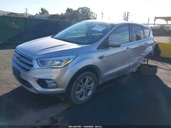 1FMCU0G95HUA28754 2017 FORD ESCAPE - Image 2