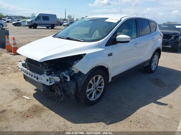 1FMCU0G95HUA32691 2017 FORD ESCAPE - Image 2