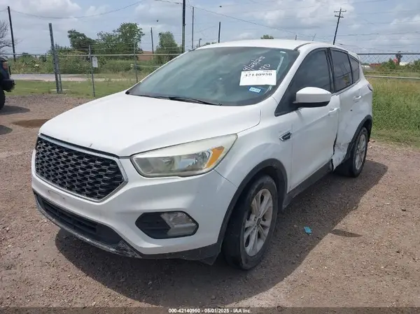 1FMCU0G95HUA69725 2017 FORD ESCAPE - Image 2