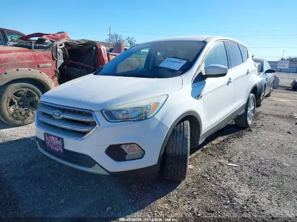 1FMCU0G95HUB31141 2017 FORD ESCAPE - Image 2