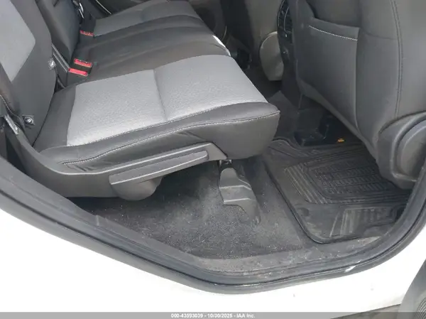 1FMCU0G95HUB91162 2017 FORD ESCAPE - Image 8