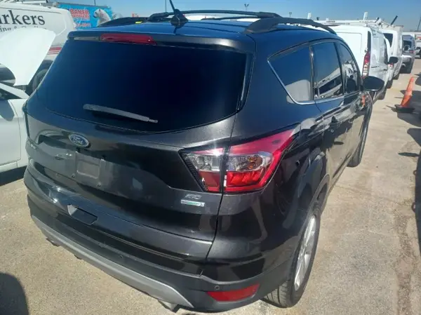 1FMCU0G95JUD08261 2018 FORD ESCAPE - Image 2