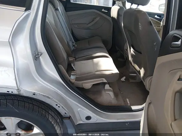1FMCU0G96GUA32164 2016 FORD ESCAPE - Image 8