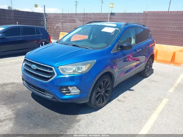 1FMCU0G96HUC02038 2017 FORD ESCAPE - Image 2