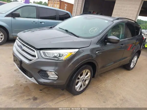 1FMCU0G96HUD36127 2017 FORD ESCAPE - Image 2