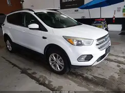 1FMCU0G96JUC41525 2018 FORD ESCAPE