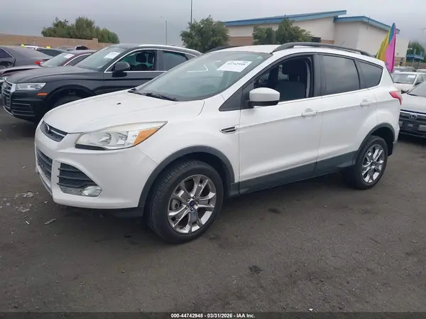 1FMCU0G97GUB38638 2016 FORD ESCAPE - Image 2