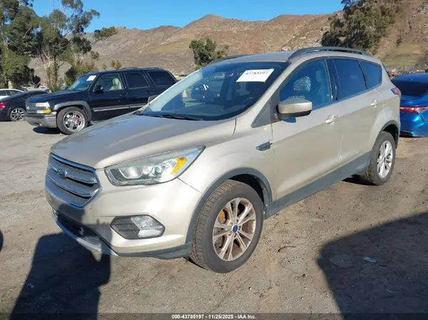 1FMCU0G97HUA94691 2017 FORD ESCAPE - Image 2