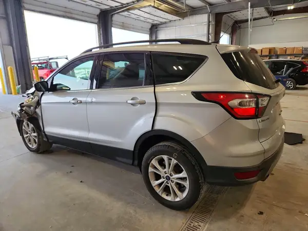 1FMCU0G97HUB99327 2017 FORD ESCAPE - Image 2
