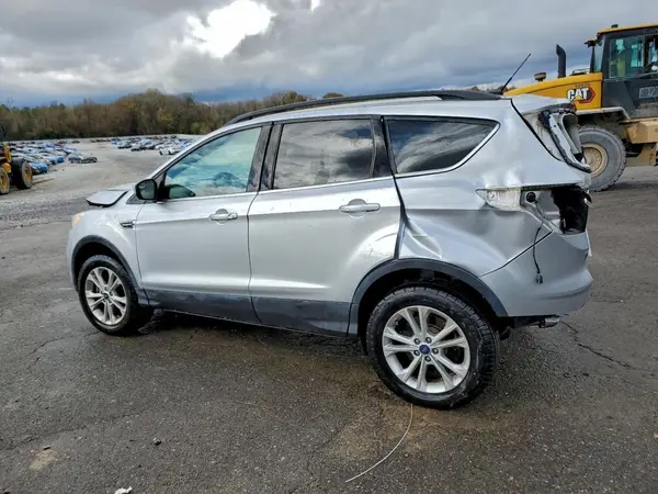 1FMCU0G97JUB49565 2018 FORD ESCAPE - Image 2