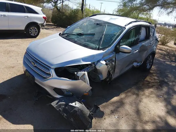 1FMCU0G97JUC63677 2018 FORD ESCAPE - Image 2