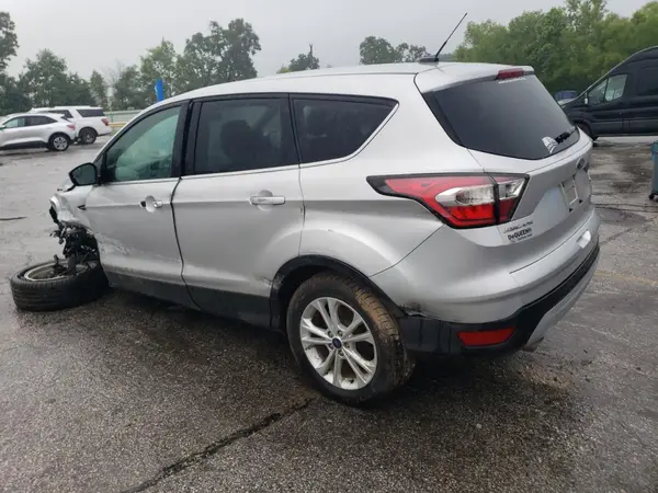 1FMCU0G98HUB05505 2017 FORD ESCAPE - Image 2