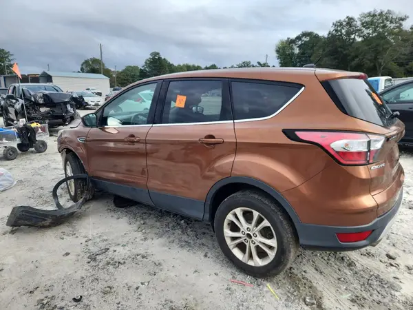 1FMCU0G98HUD67069 2017 FORD ESCAPE - Image 2