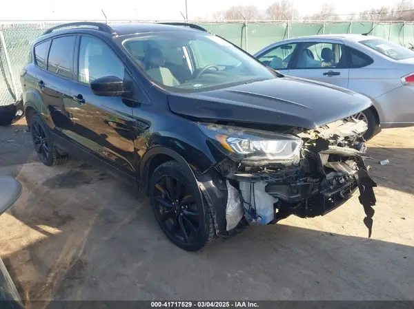 1FMCU0G98HUE15122 2017 FORD ESCAPE - Image 1