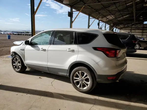 1FMCU0G98KUB66344 2019 FORD ESCAPE - Image 2