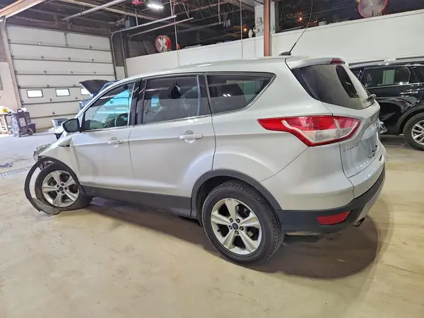 1FMCU0G99GUA69306 2016 FORD ESCAPE - Image 2