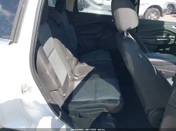 1FMCU0G99HUA13576 2017 FORD ESCAPE - Image 8