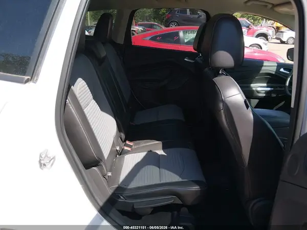 1FMCU0G99HUA16266 2017 FORD ESCAPE - Image 8