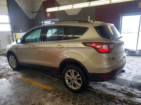 1FMCU0G99HUA56220 2017 FORD ESCAPE - Image 2