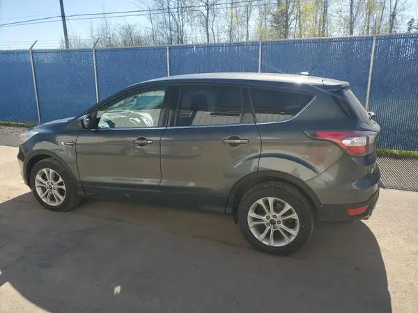 1FMCU0G99HUB10454 2017 FORD ESCAPE - Image 2