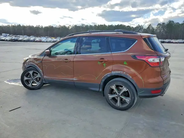1FMCU0G99HUB36309 2017 FORD ESCAPE - Image 2