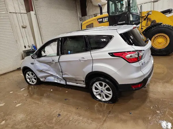 1FMCU0G99HUB68015 2017 FORD ESCAPE - Image 2