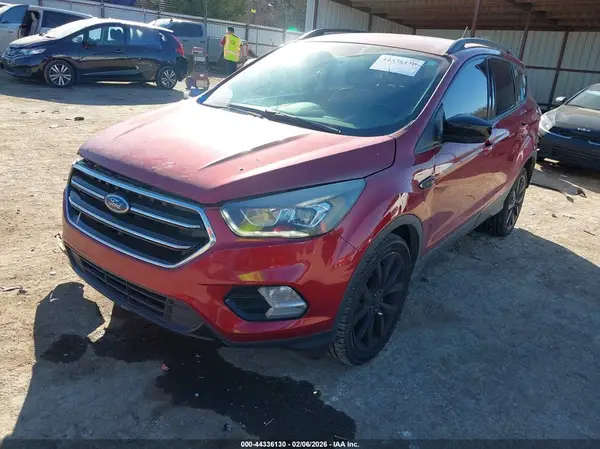 1FMCU0G99HUB88863 2017 FORD ESCAPE - Image 2
