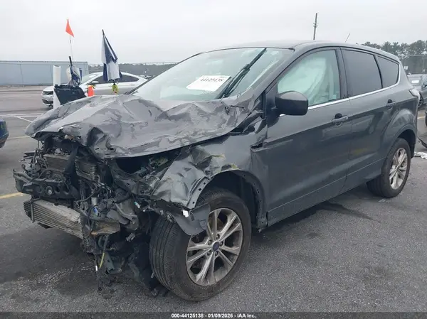 1FMCU0G99HUC88896 2017 FORD ESCAPE - Image 2