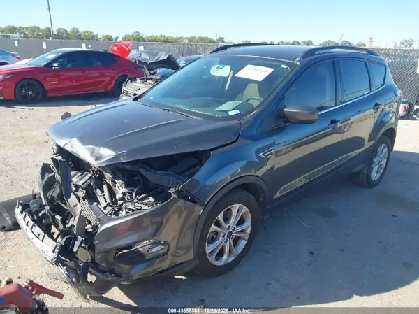 1FMCU0G99HUD53407 2017 FORD ESCAPE - Image 2