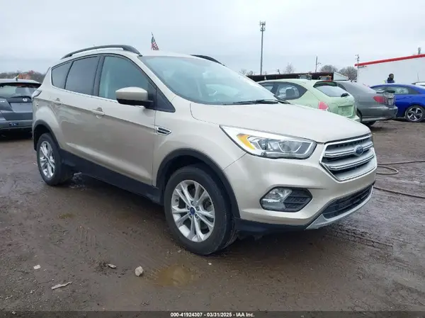 1FMCU0G99HUE68587 2017 FORD ESCAPE - Image 1