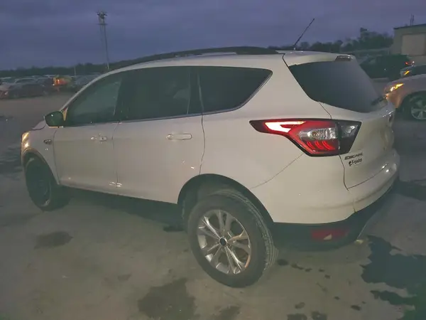 1FMCU0G99JUB62530 2018 FORD ESCAPE - Image 2
