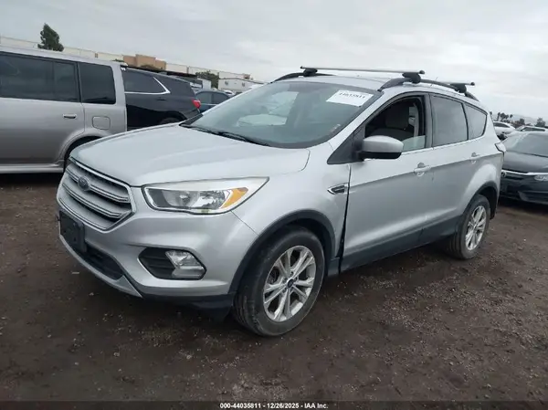 1FMCU0G99JUB62754 2018 FORD ESCAPE - Image 2