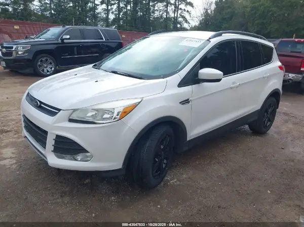 1FMCU0G9XGUB99692 2016 FORD ESCAPE - Image 2